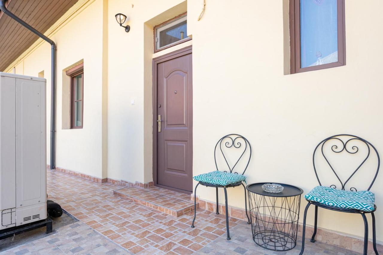 Old City Apartment Oradea Exterior photo